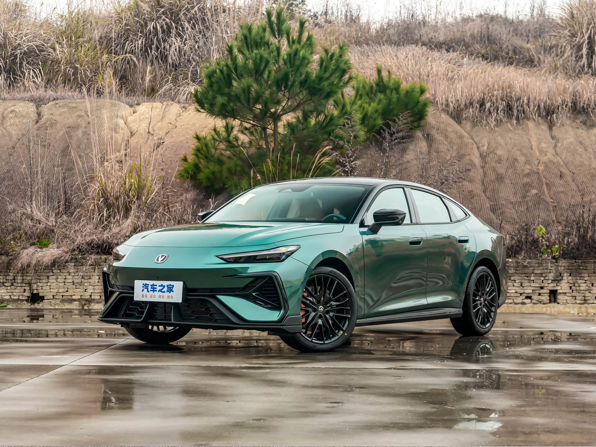 UNI-V · Gen 3 · الهيكل الخارجي · 1