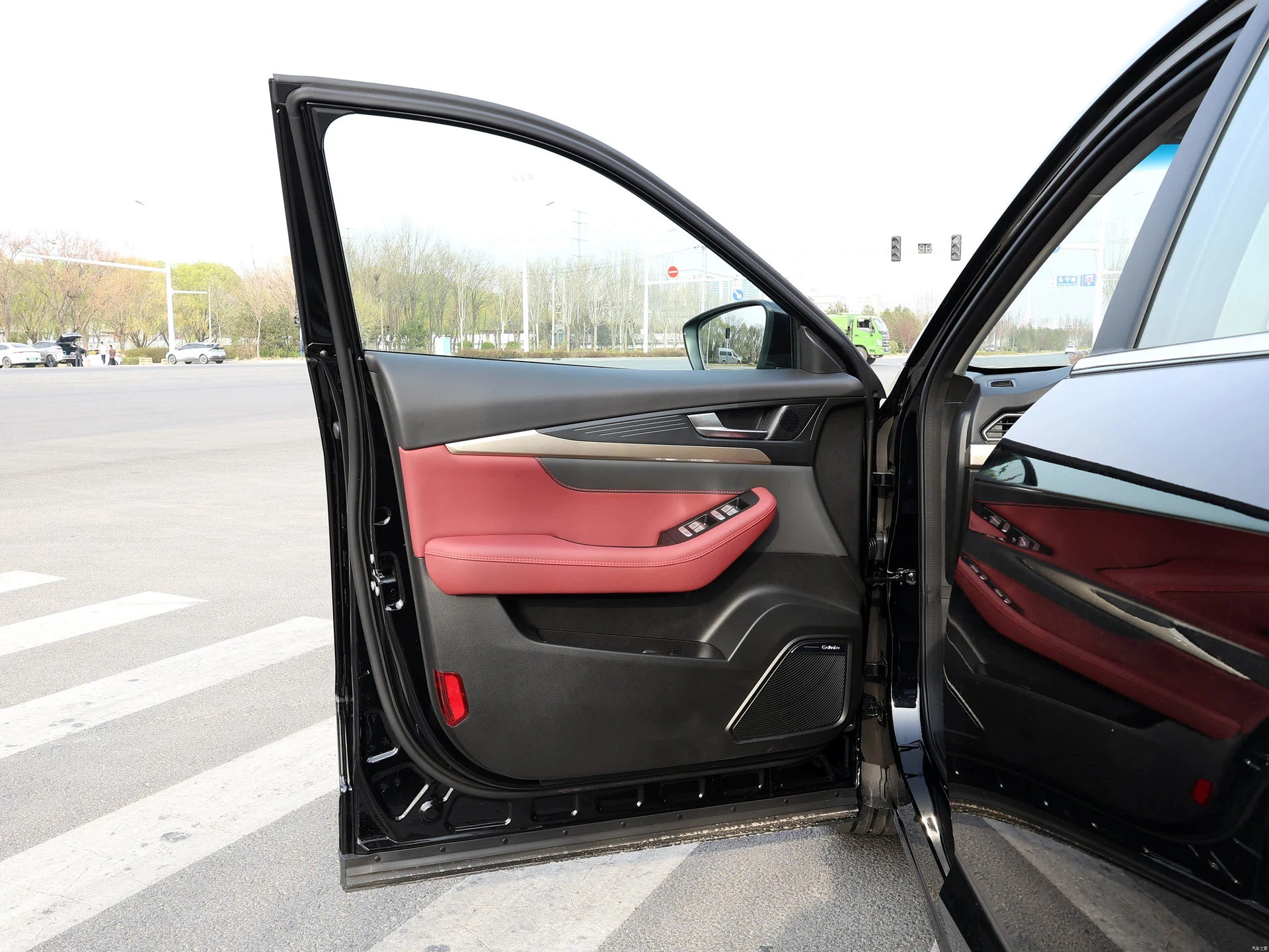 JETOUR X70 Beyond 2026 · Interior · 12