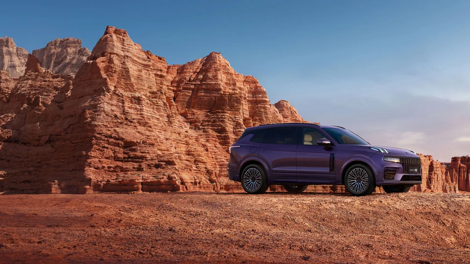 Lynk & Co 09 Explorer