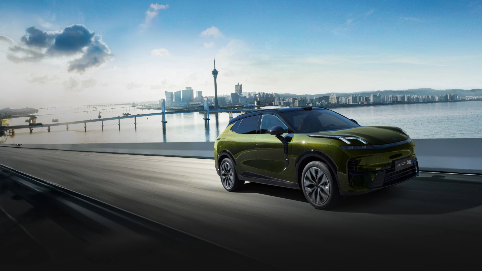 Lynk & Co 08 EM-P — Gallery 11