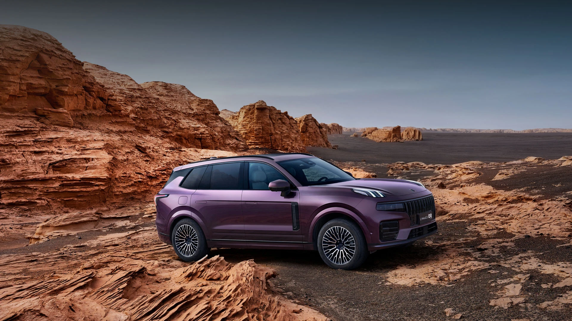 Lynk & Co 09 Explorer