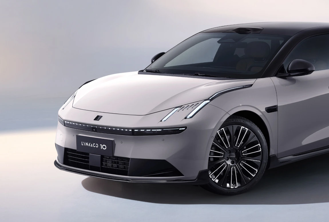 Lynk & Co 10 EM-P — معرض الصور 3
