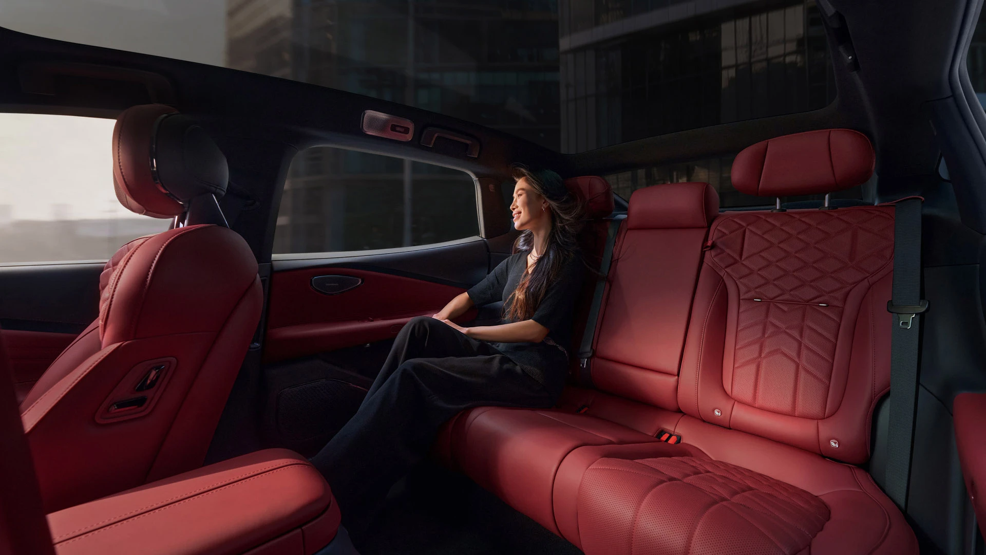 Lynk & Co 10 — Gallery 10