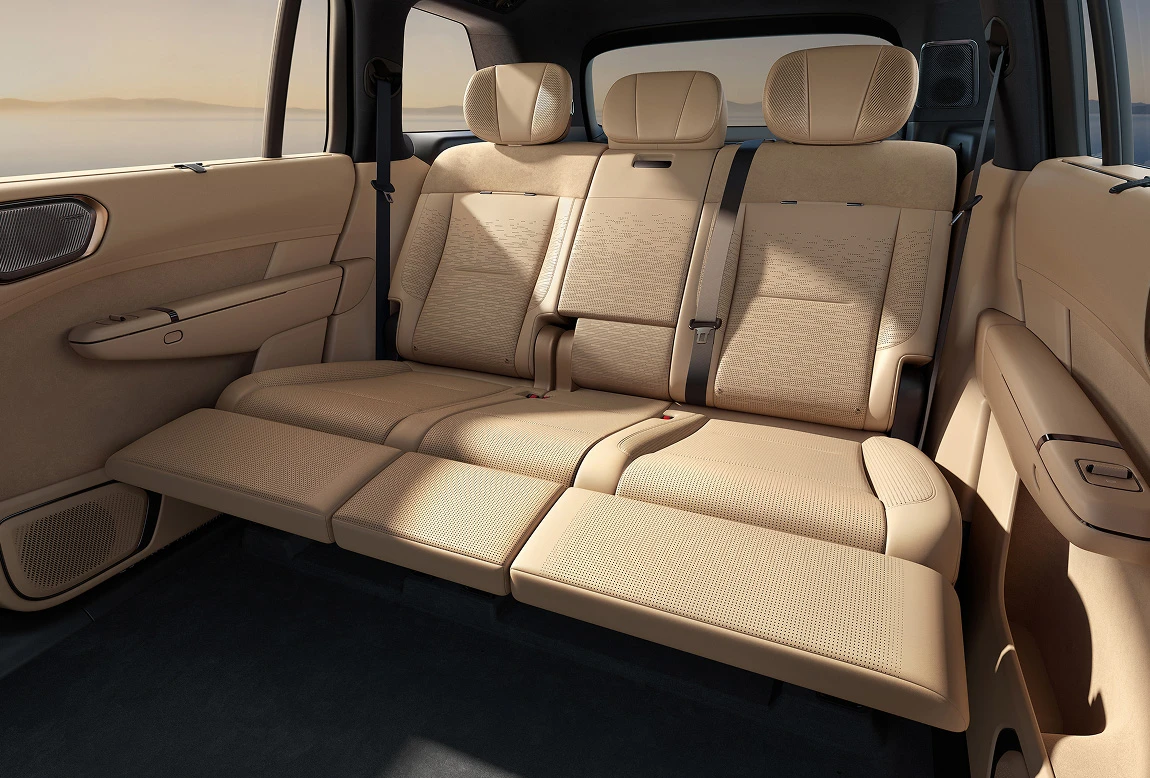 Lynk & Co 900 Five-seat — Gallery 7