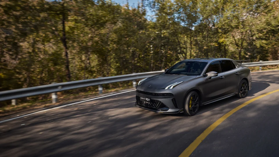 Lynk & Co 03+