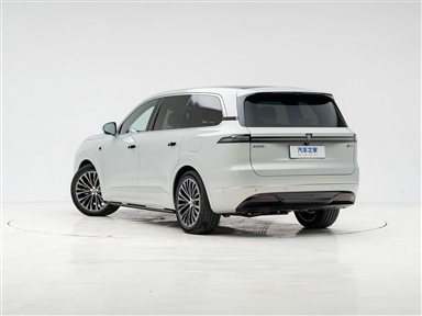 DEEPAL S09 Rear three-quarter
