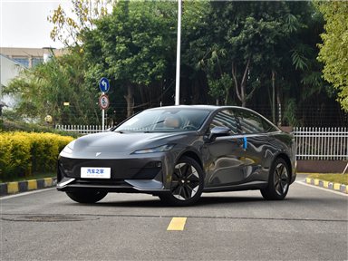DEEPAL SL03 Front three-quarter